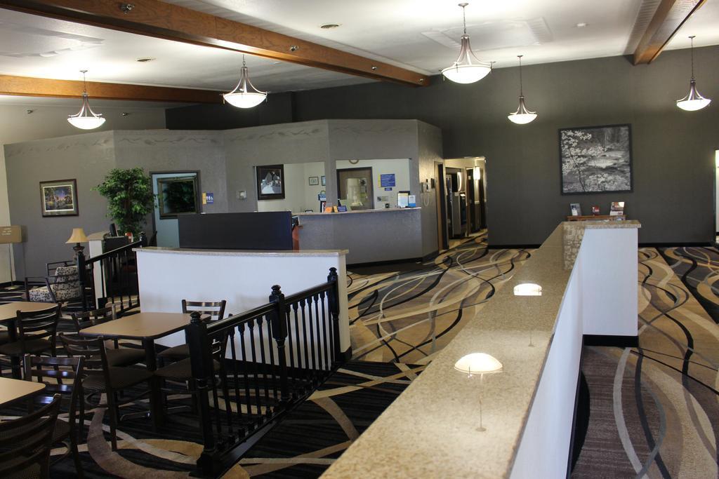 Days Inn By Wyndham ווטרטאון מראה חיצוני תמונה