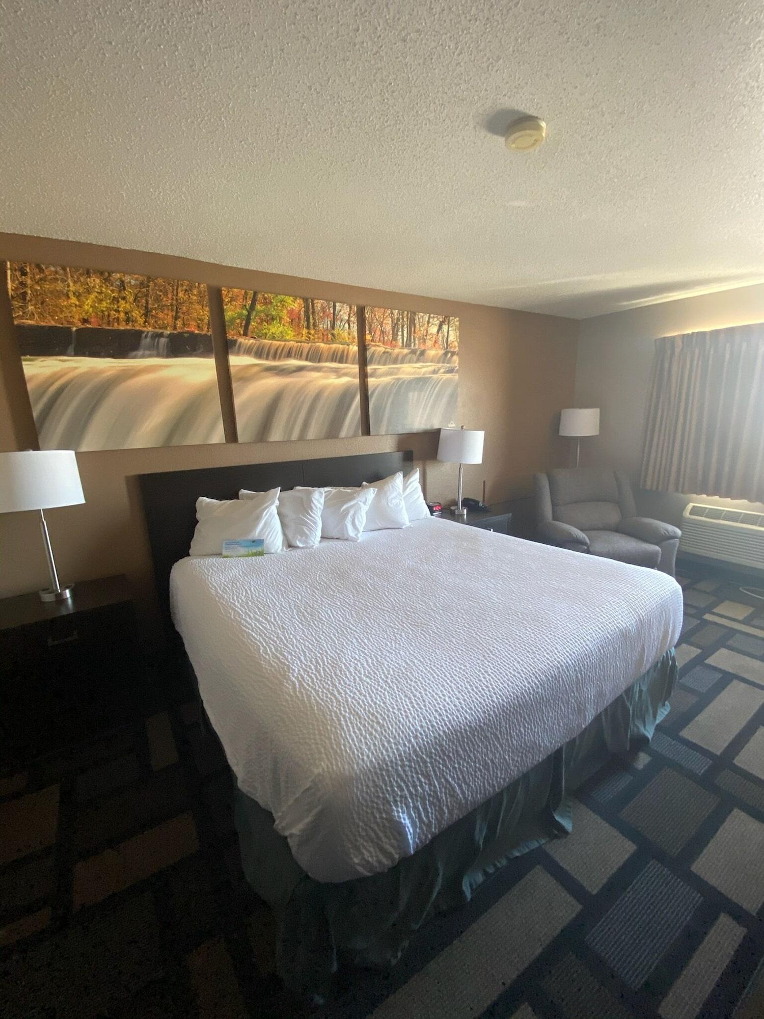 Days Inn By Wyndham ווטרטאון מראה חיצוני תמונה