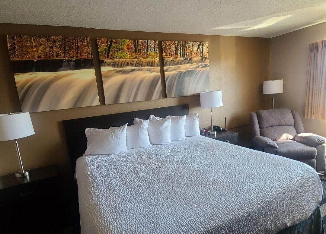 Days Inn By Wyndham ווטרטאון מראה חיצוני תמונה